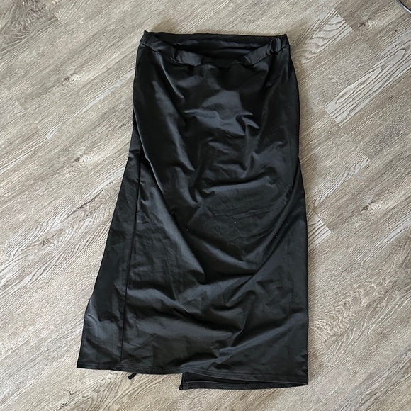 Black Ruched Two-Piece Set - Picture 5 of 5